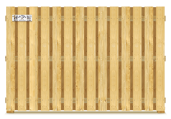 Shadowbox style wood fence in Panama City Florida